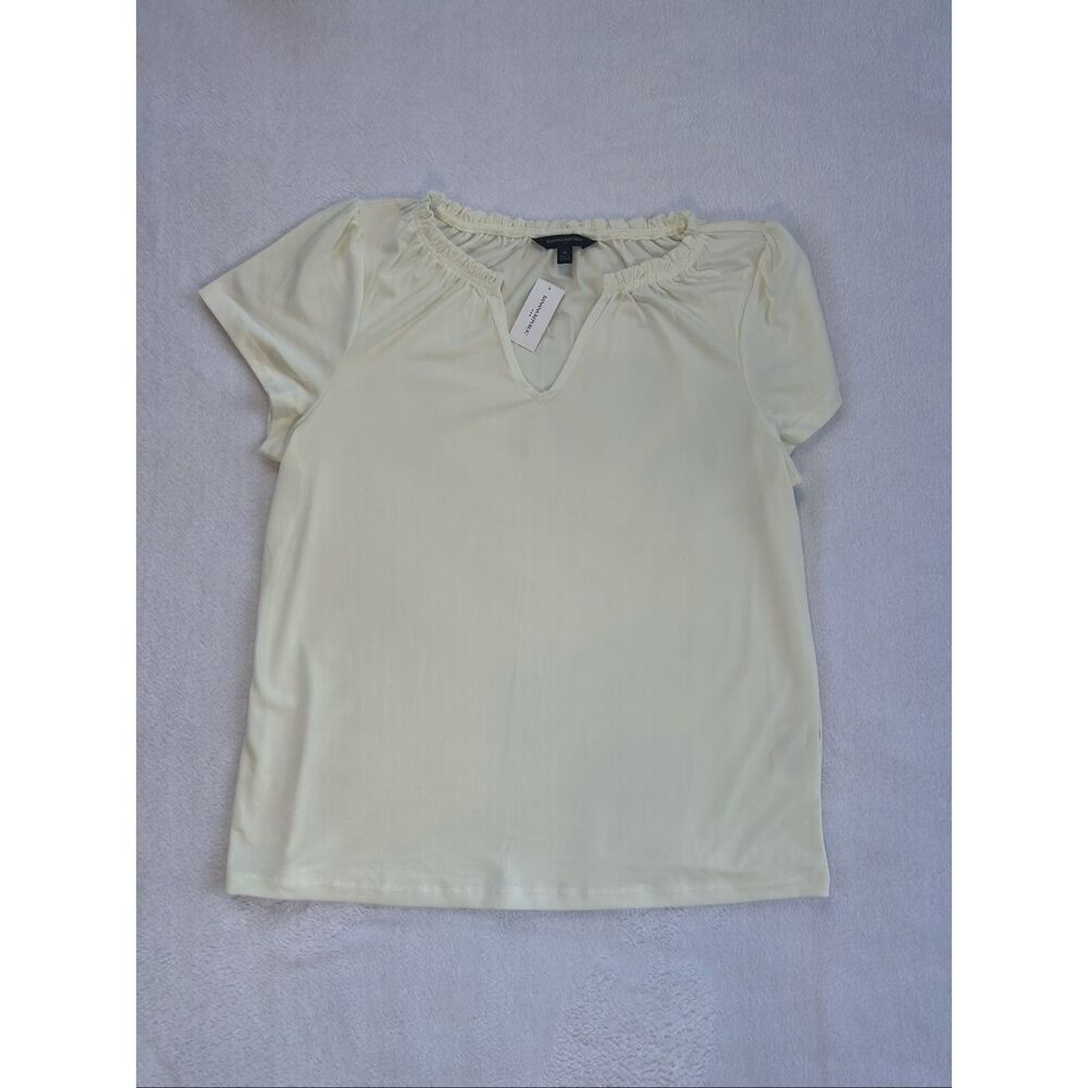 Banana Republic Short Sleeve Off White Dress Shirt NWT Size M, Flowy, Stretch